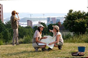 mennesker i park over oslo